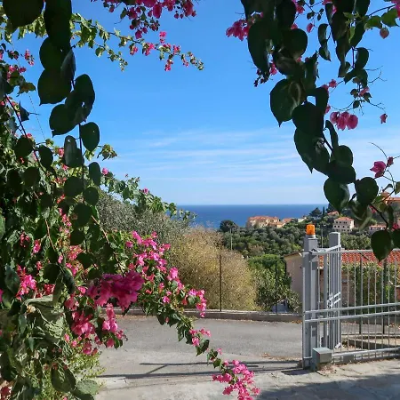 Casa Della Bougainvillea * Imperia